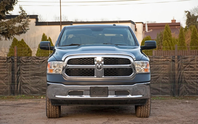 Dodge RAM cena 69000 przebieg: 120000, rok produkcji 2016 z Warszawa małe 379